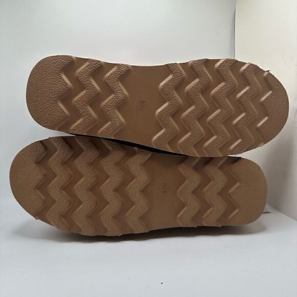 CUSHIONAIRE Women's Genuine Suede pull platform boot +Memory Foam 8.5 CHESTNUT - Picture 5 of 7